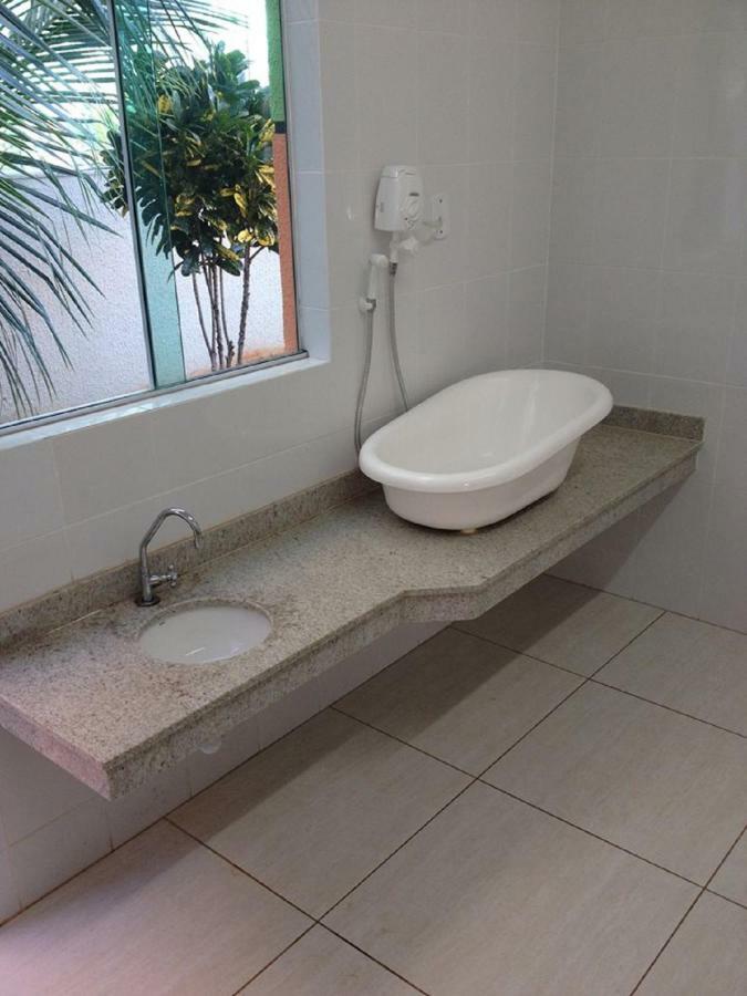 קאלדס נובאס Lacqua Di Roma Com Piscina De Ondas מראה חיצוני תמונה